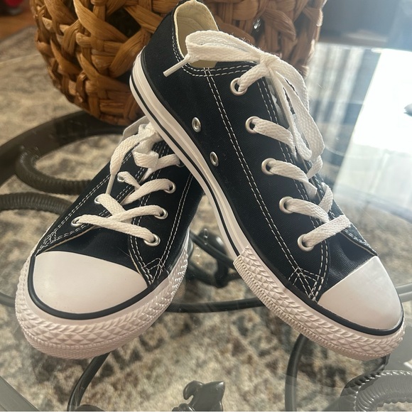 Converse Other - Converse Kids Black and White Sneakers